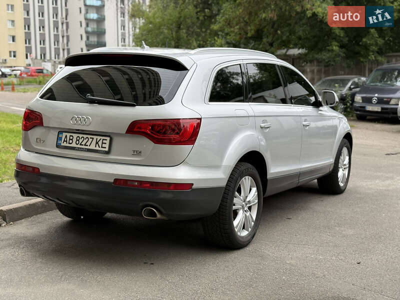 Позашляховик / Кросовер Audi Q7 2014 в Києві