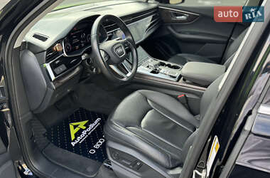 Внедорожник / Кроссовер Audi Q7 2019 в 