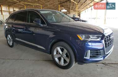 Внедорожник / Кроссовер Audi Q7 2022 в 