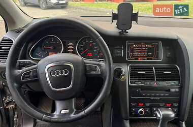 Внедорожник / Кроссовер Audi Q7 2006 в 