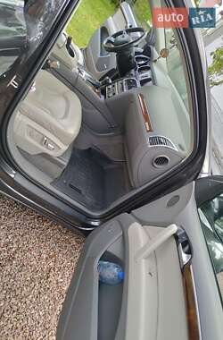 Внедорожник / Кроссовер Audi Q7 2011 в 