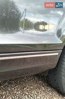 Внедорожник / Кроссовер Audi Q7 2011 в 