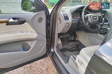 Внедорожник / Кроссовер Audi Q7 2011 в 