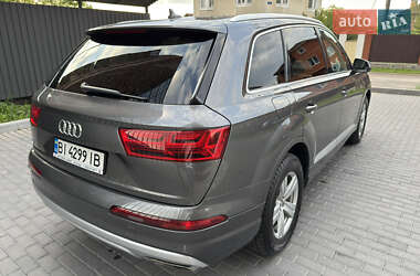 Внедорожник / Кроссовер Audi Q7 2018 в 