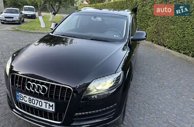 Внедорожник / Кроссовер Audi Q7 2012 в 