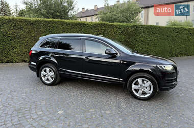 Внедорожник / Кроссовер Audi Q7 2012 в 