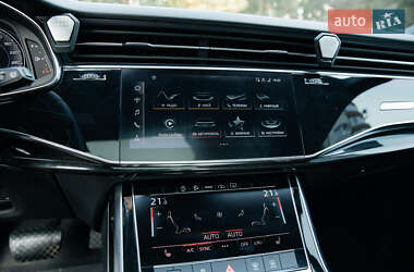 Внедорожник / Кроссовер Audi Q7 2020 в 