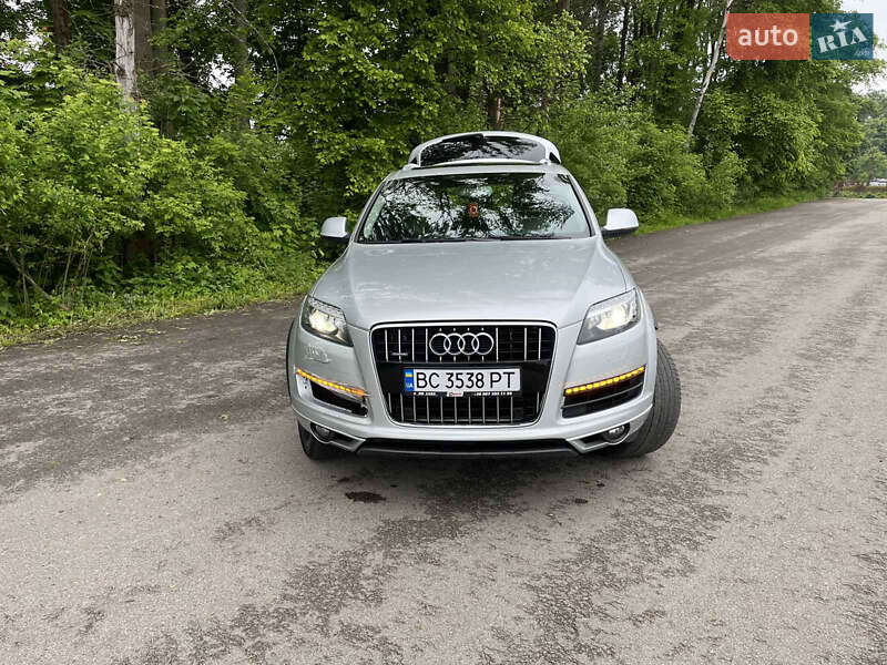 Позашляховик / Кросовер Audi Q7 2015 в Львові