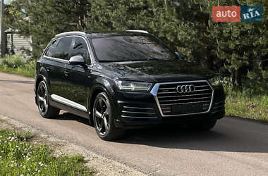 Позашляховик / Кросовер Audi Q7 2016 в Києві