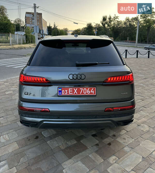 Внедорожник / Кроссовер Audi Q7 2021 в Днепре