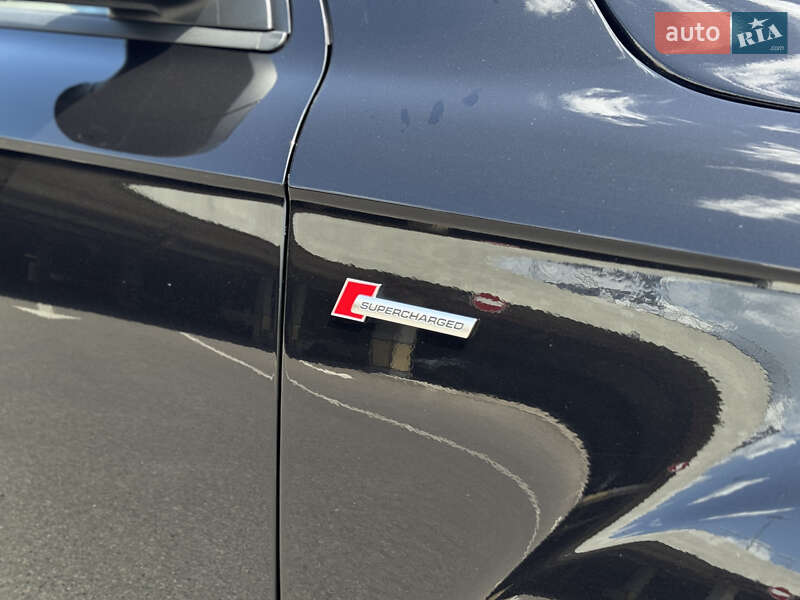 Внедорожник / Кроссовер Audi Q7 2015 в Киеве