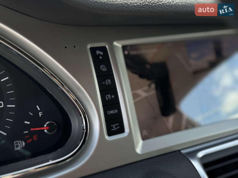 Внедорожник / Кроссовер Audi Q7 2015 в Киеве