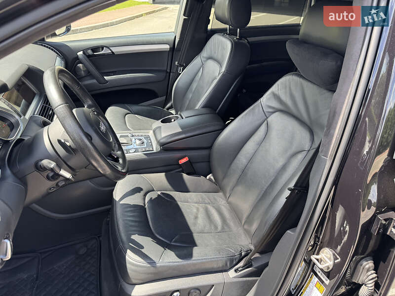 Внедорожник / Кроссовер Audi Q7 2015 в Киеве