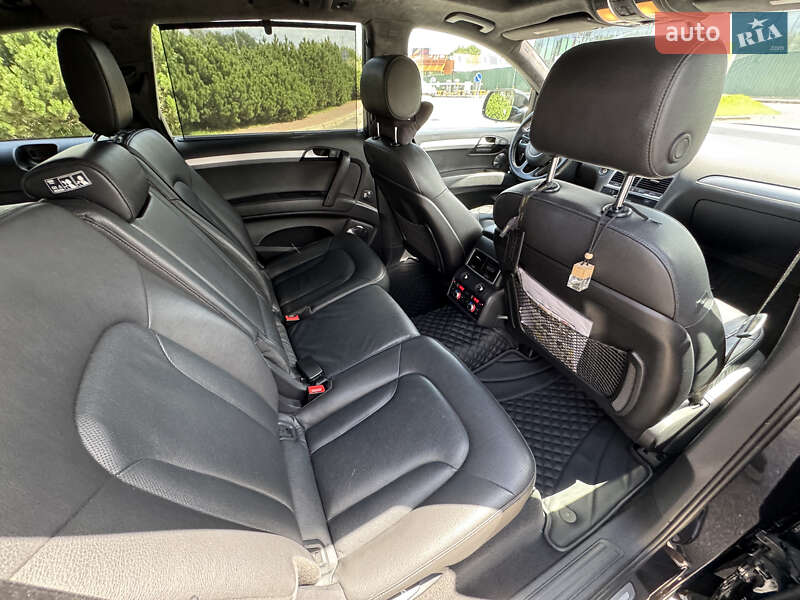 Внедорожник / Кроссовер Audi Q7 2015 в Киеве