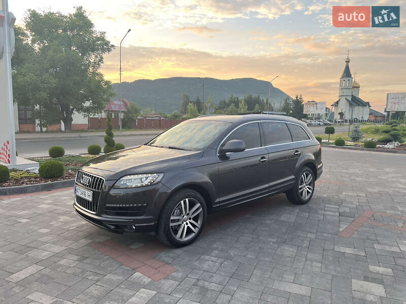 Внедорожник / Кроссовер Audi Q7 2010 в 