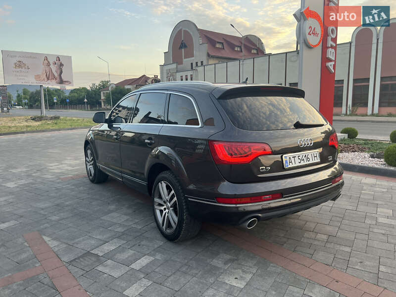 Позашляховик / Кросовер Audi Q7 2010 в Хусті