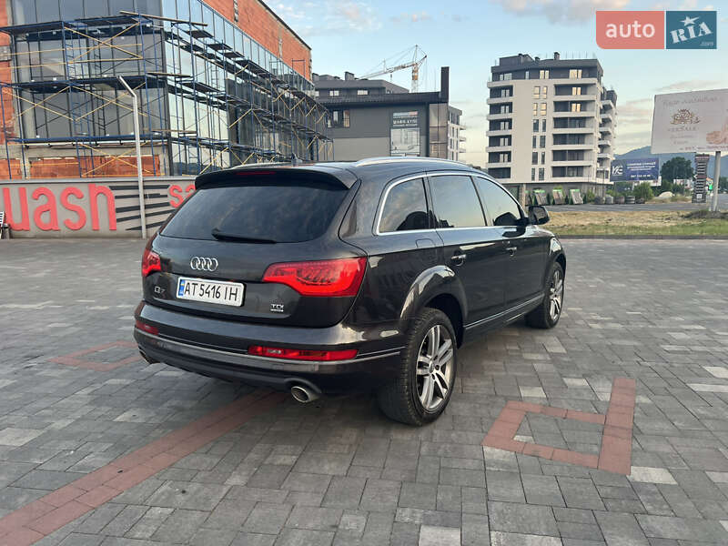 Позашляховик / Кросовер Audi Q7 2010 в Хусті