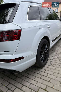 Внедорожник / Кроссовер Audi Q7 2019 в 