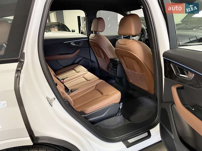 Позашляховик / Кросовер Audi Q7 2024 в Львові фото 39 Позашляховик / Кросовер Audi Q7 2024 в Львові