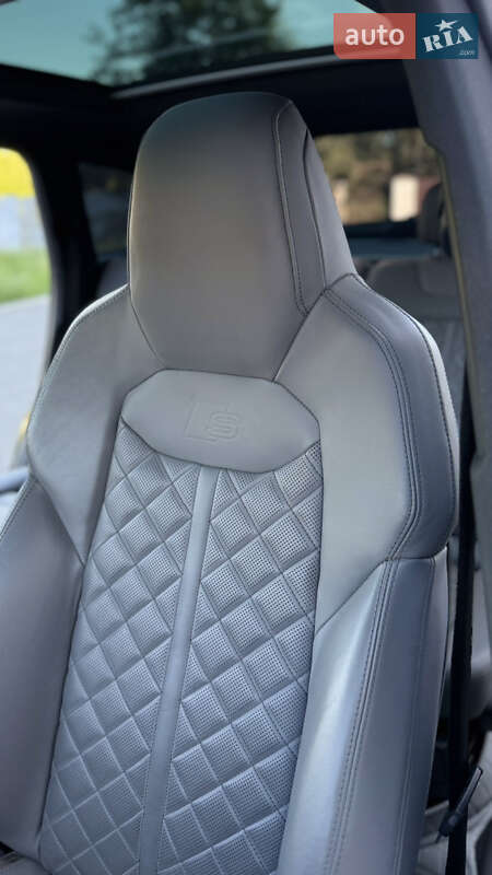 Позашляховик / Кросовер Audi Q7 2020 в Хусті