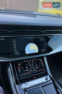 Внедорожник / Кроссовер Audi Q7 2020 в 