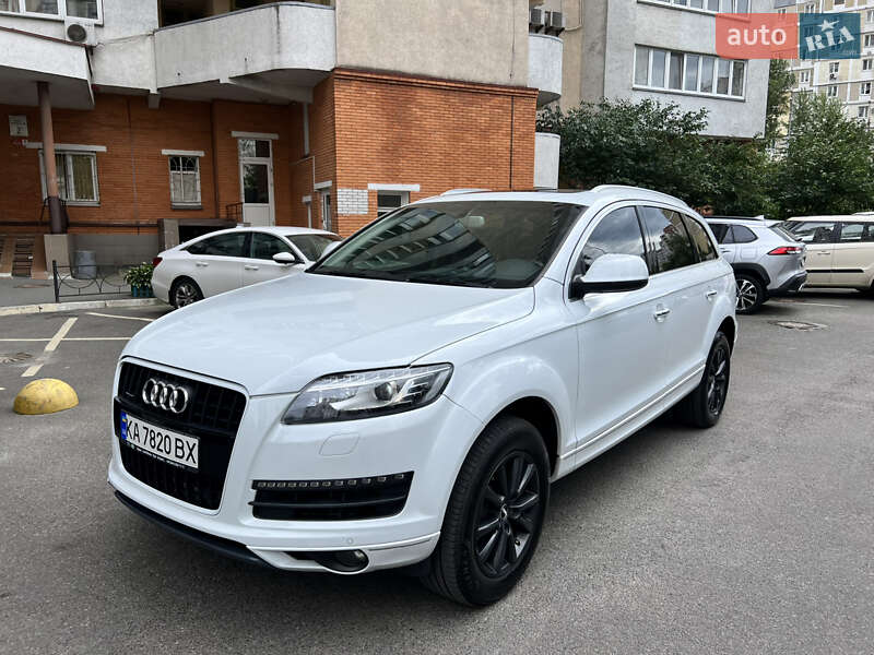 Внедорожник / Кроссовер Audi Q7 2012 в Киеве