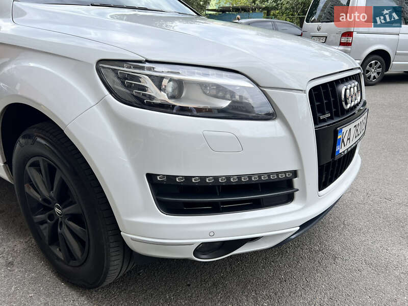 Внедорожник / Кроссовер Audi Q7 2012 в Киеве