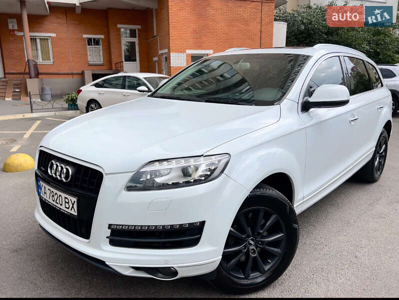 Внедорожник / Кроссовер Audi Q7 2012 в Киеве
