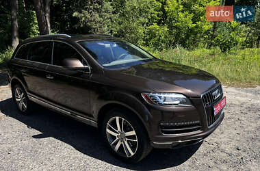 Позашляховик / Кросовер Audi Q7 2014 в 