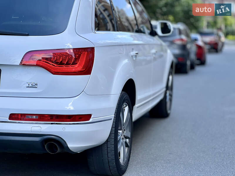 Внедорожник / Кроссовер Audi Q7 2011 в Киеве