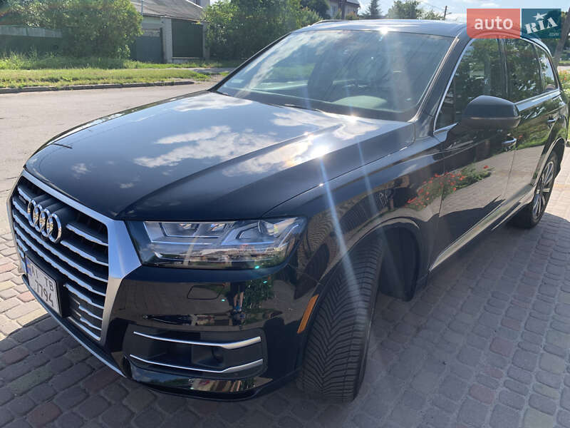 Позашляховик / Кросовер Audi Q7 2018 в Фастові