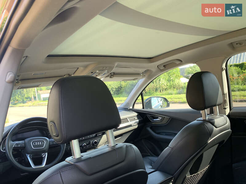 Позашляховик / Кросовер Audi Q7 2018 в Фастові