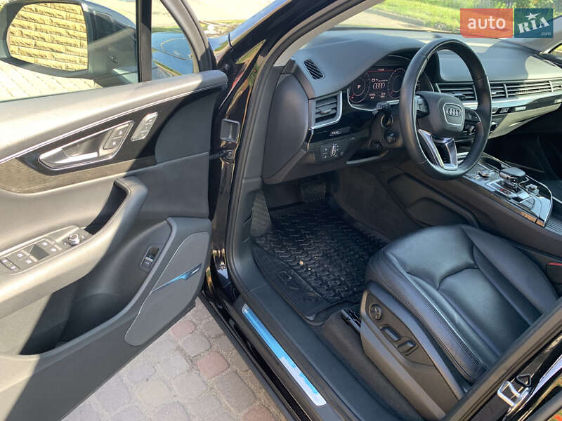 Позашляховик / Кросовер Audi Q7 2018 в Фастові