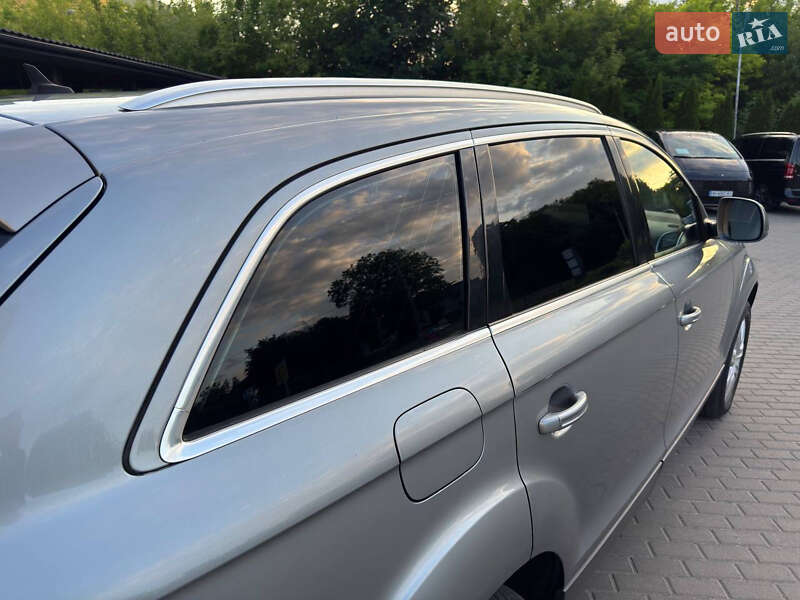 Позашляховик / Кросовер Audi Q7 2006 в Рівному