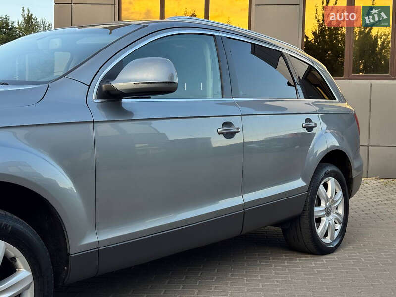Позашляховик / Кросовер Audi Q7 2006 в Рівному