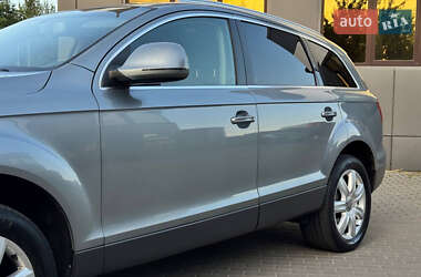 Внедорожник / Кроссовер Audi Q7 2006 в 
