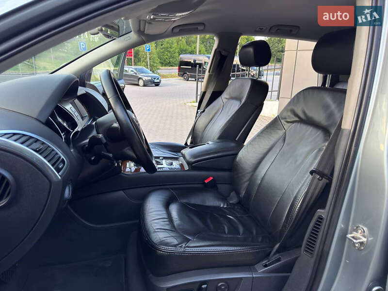 Позашляховик / Кросовер Audi Q7 2006 в Рівному