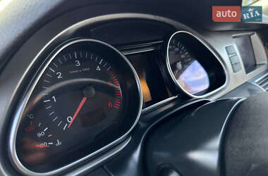 Внедорожник / Кроссовер Audi Q7 2006 в 