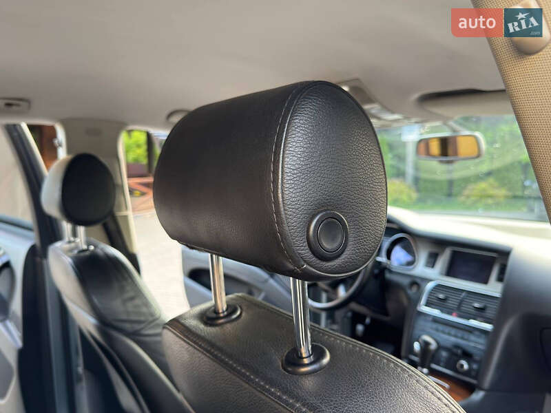 Позашляховик / Кросовер Audi Q7 2006 в Рівному
