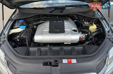 Внедорожник / Кроссовер Audi Q7 2006 в 