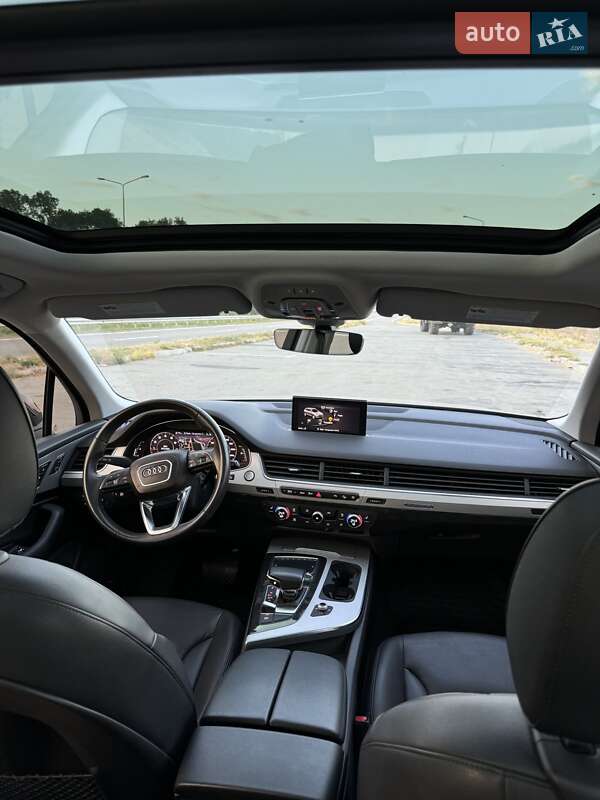 Позашляховик / Кросовер Audi Q7 2019 в Києві