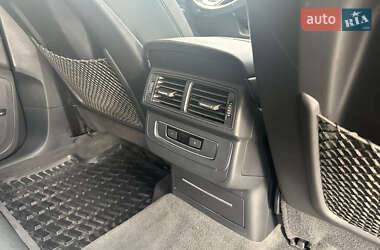 Внедорожник / Кроссовер Audi Q7 2016 в 