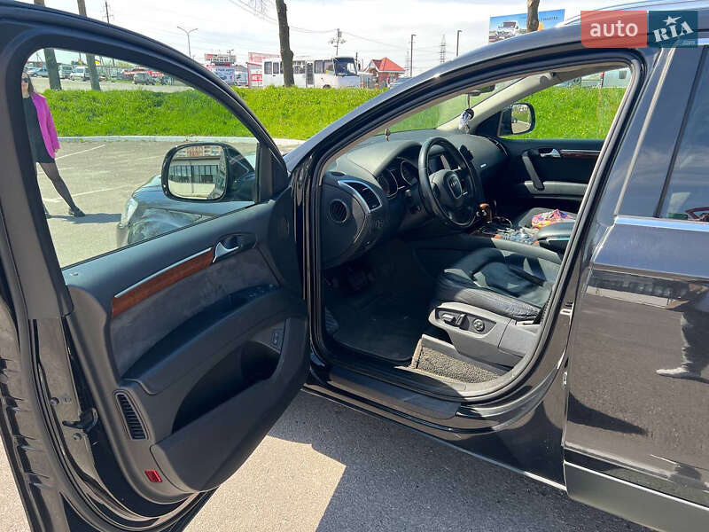 Внедорожник / Кроссовер Audi Q7 2007 в Ровно