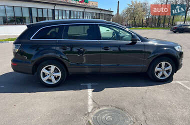 Позашляховик / Кросовер Audi Q7 2007 в 