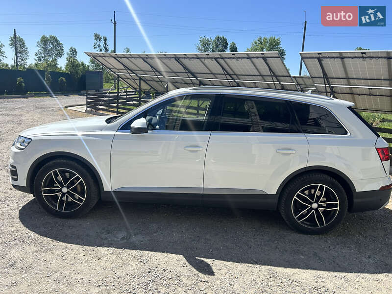 Внедорожник / Кроссовер Audi Q7 2015 в Подгайцах