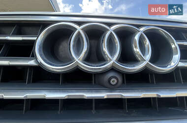 Позашляховик / Кросовер Audi Q7 2015 в 