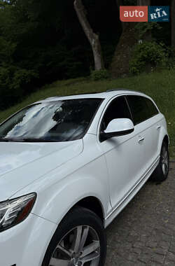 Внедорожник / Кроссовер Audi Q7 2012 в Хусте