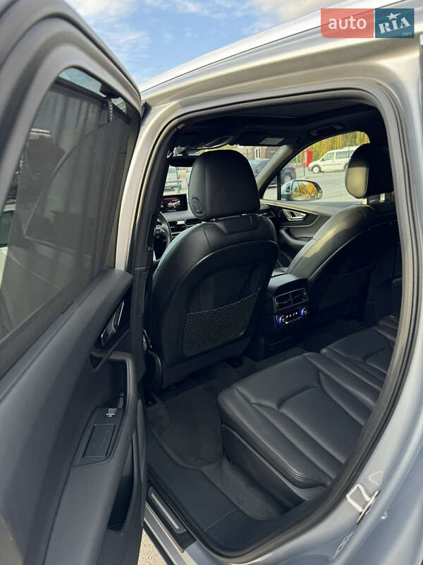 Позашляховик / Кросовер Audi Q7 2016 в Харкові фото 13 Позашляховик / Кросовер Audi Q7 2016 в Харкові