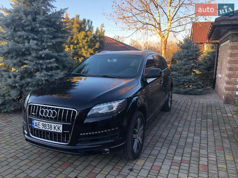 Внедорожник / Кроссовер Audi Q7 2014 в Кривом Роге