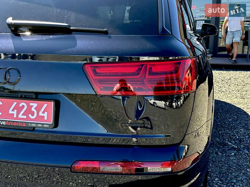 Внедорожник / Кроссовер Audi Q7 2017 в Луцке
